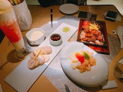 -穹六人间 people 6(岳阳路店)