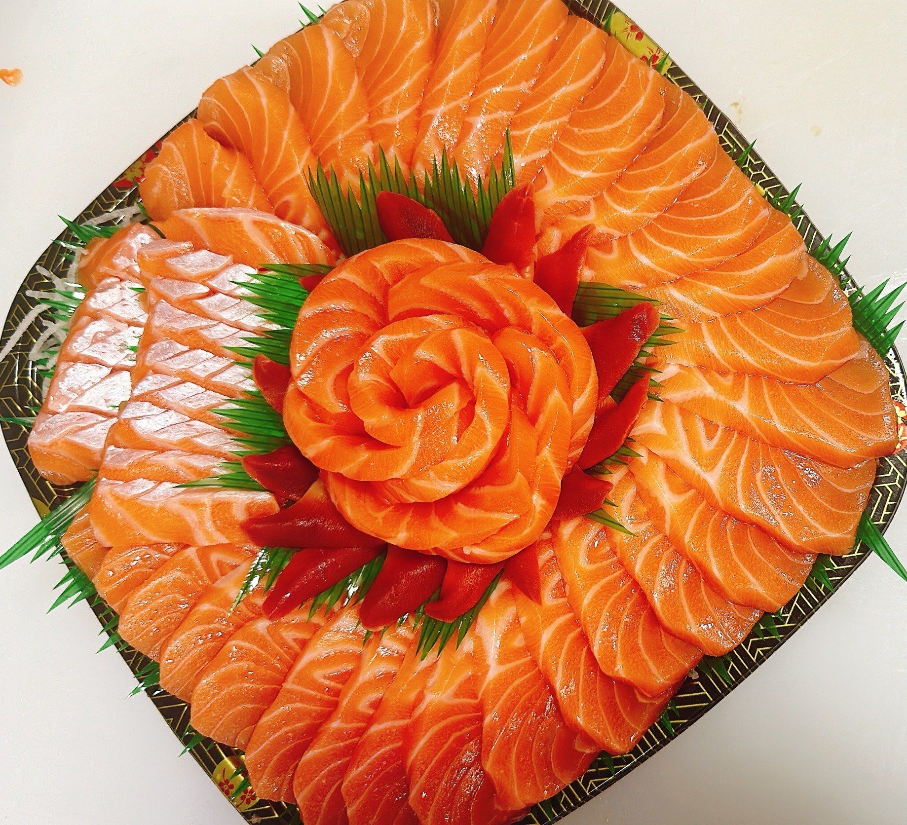 生鱼片色香味