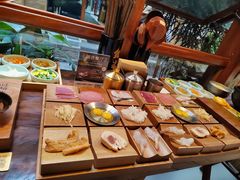 -银米·云南传统过桥米线(双廊黑金冠店)