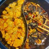 杭州首家双臭火锅 料太足啦