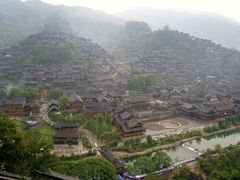 -西江千户苗寨-百年吊脚楼