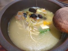 -良米山·云南野生菌过桥米线(上海首店)