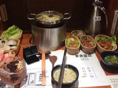 -独食火锅·半米屋台(直营总店)
