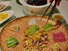 -维园悦谱·海派家常菜(乌鲁木齐南路店)