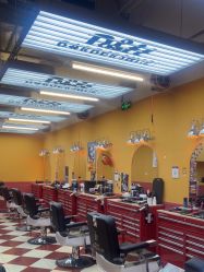 -Devilhands Barbershop男士理容店