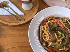 -洛蒂·咖啡与轻食