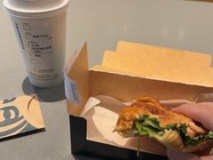 -星巴克(苏州张家港国贸酒店店)