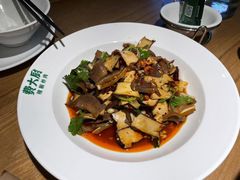 -费大厨辣椒炒肉(万家丽一店)