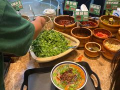 -云阿蛮云南生烫牛肉米线(奉贤路店)