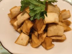 -松沪名灶·豆浆鱼头·新上海菜(飞航吾悦广场店)