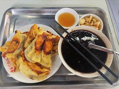 虾仁锅贴-劈柴院锅贴(沈阳路店)