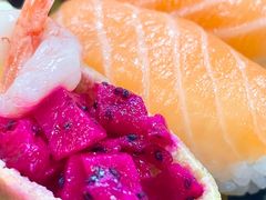 火龙果军舰-河风精致寿司(尼盛店)