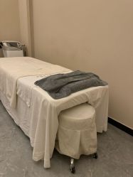 -柒朵科技美肤中心