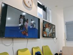 -i2青少儿英语(爱加星悦荟店)