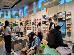 -NIKE品牌体验店(金源新燕莎店)