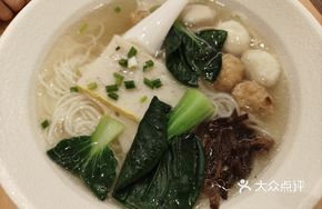 Wuhan Three Delicacies Family Feast