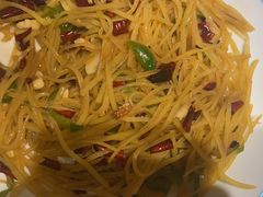 -快乐老家三鲜饺子东北菜(南六中路店)