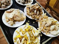 -东巴谷野生菌火锅餐厅