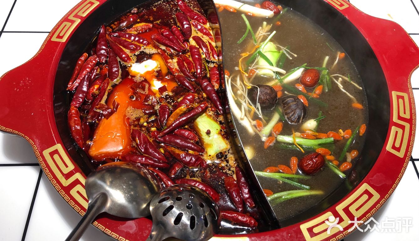 十月的第一顿火锅[爱心]就来这家正宗的川味火锅店
