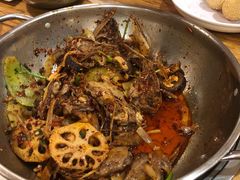 主打的干锅鸭头-安诚居干锅鸭头(八角店)