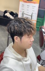 -米娜男士新国潮理发馆