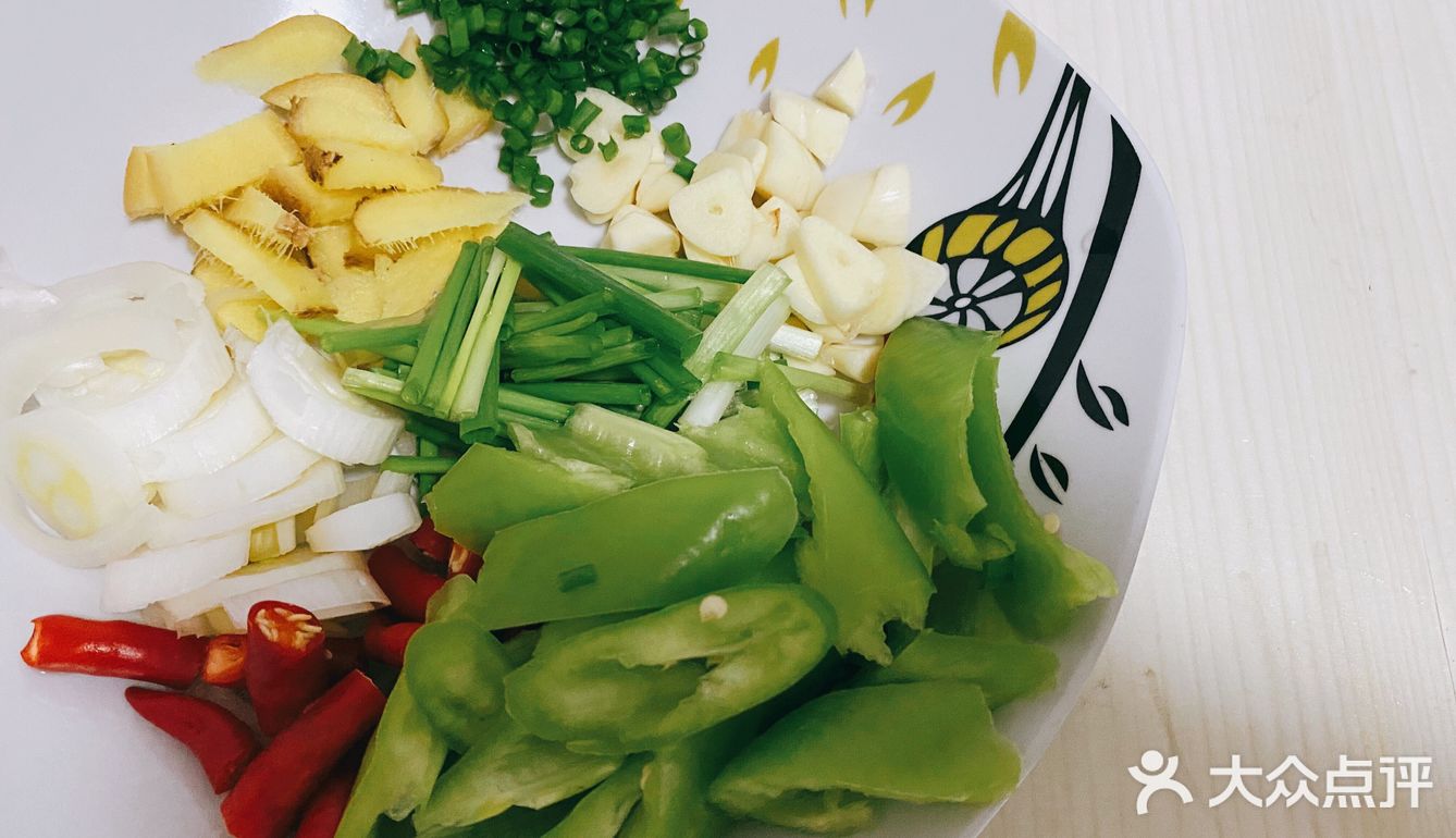 懒人菜谱 | 几分钟搞定的清蒸白鲳鱼