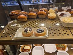 -巴黎贝甜(大宁国际商业广场店)