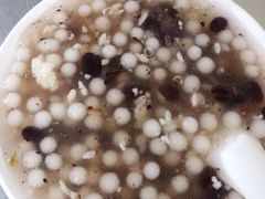 -芳婆糕团店(王府大街店)