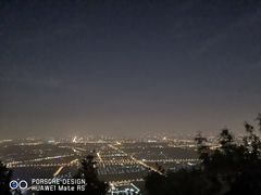 -鬼笑石后山停车场
