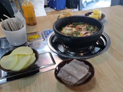 -钱摊摊安顺夺夺粉火锅(宏大广场店)