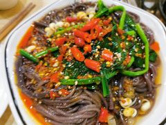 酸辣蕨根粉-清真重庆巴爷香辣鸡煲(南小巷店)