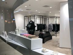 -川久保玲(大阪店)