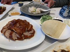 新雅片皮鸭-新雅粤菜馆(南京东路店)