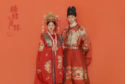 -芭莎视觉婚纱摄影(花溪店)