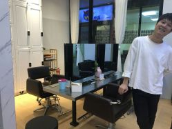点击看大图 -D.z Salon 无痕接发潮店