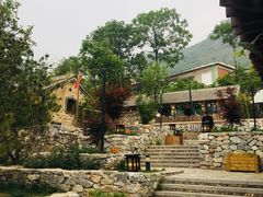 -百里峡七彩艺术小镇