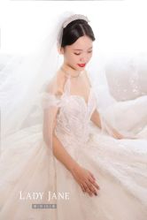 -Lady  Jane高端婚纱礼服馆