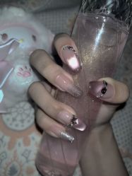 -纤贝儿美甲·科技美肤