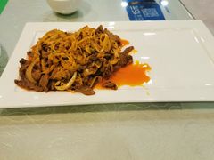 明炉烤牛肉酸菜-黄家饺子东北特色菜馆(湖滨商业街店)