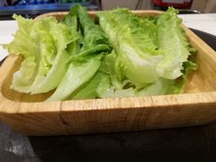 带有泥巴的生菜-许府牛火锅(信义坊总店)