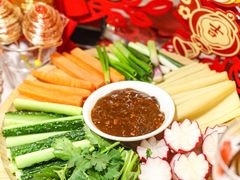 -哈尔滨烧烤·山河村铁锅炖(交大店)