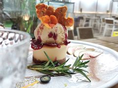 -Mark&Mars Restaurant