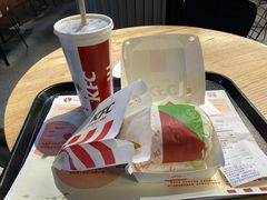 香辣鸡腿堡-肯德基(蓝桥店)