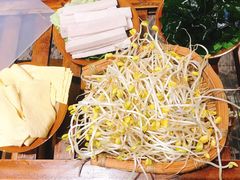 豆芽-较场口火锅(九街店)