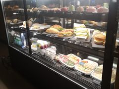 面包甜点陈列柜-星巴克(南京同曦万尚城店)