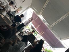 -UNI UNI(环亚凯瑟琳店)