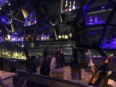 -OZONE 顶楼酒吧(香港丽思卡尔顿酒店)