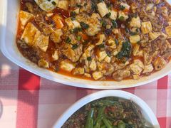 -洪霞餐馆·川菜·鲜货现炒(两江春城店)