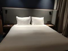 -珠海拱北口岸智选假日酒店