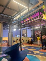 -动力星球家庭亲子游乐中心